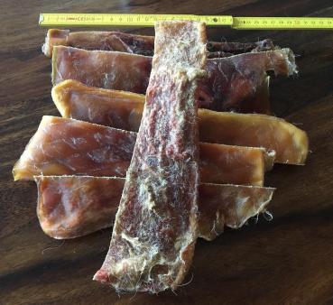 Preview: Rinderkopfhaut getrocknet - lange Streifen - 500 g